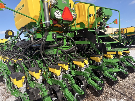 2025 John Deere DB60 Planter