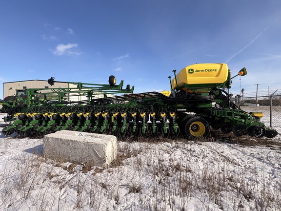 2025 John Deere DB60 Planter