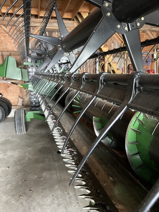 2002 John Deere 920 Header Combine