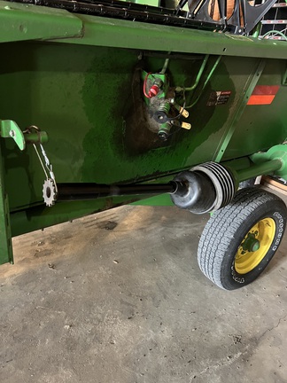 2002 John Deere 920 Header Combine