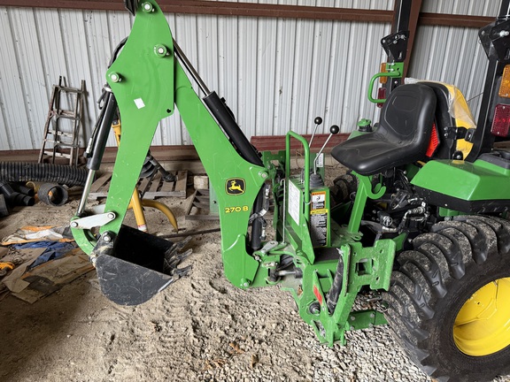 2023 John Deere 2032R Tractor Compact