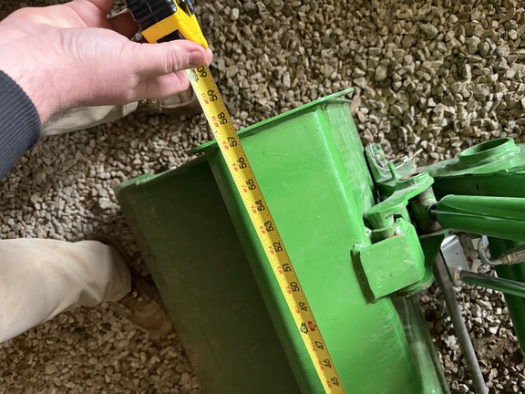 2023 John Deere 2032R Tractor Compact