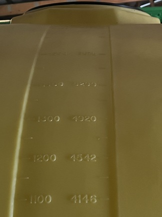 2007 Fast Distributing 8100 Applicator