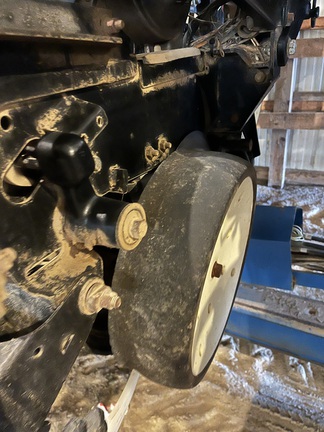 2000 Kinze 3600 Planter