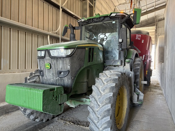 2023 John Deere 7R 270 Tractor