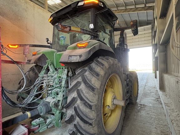 2023 John Deere 7R 270 Tractor