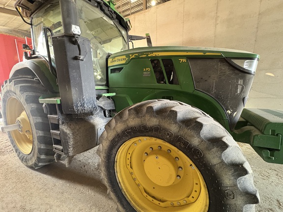 2023 John Deere 7R 270 Tractor