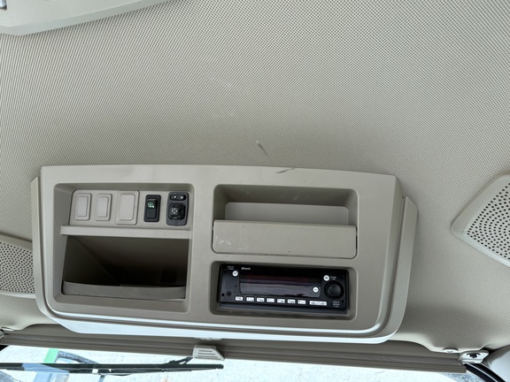 2023 John Deere 7R 270 Tractor