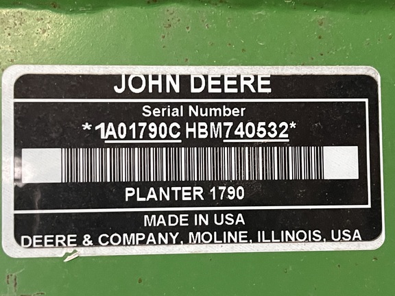 2011 John Deere 1790 Planter