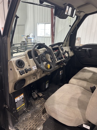 2023 John Deere XUV 835R ATV