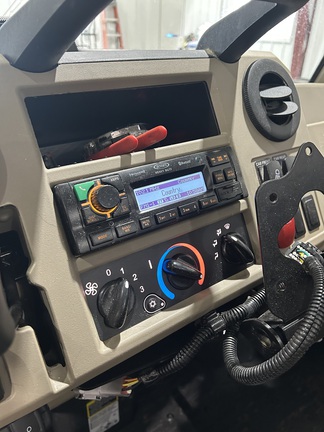 2023 John Deere XUV 835R ATV