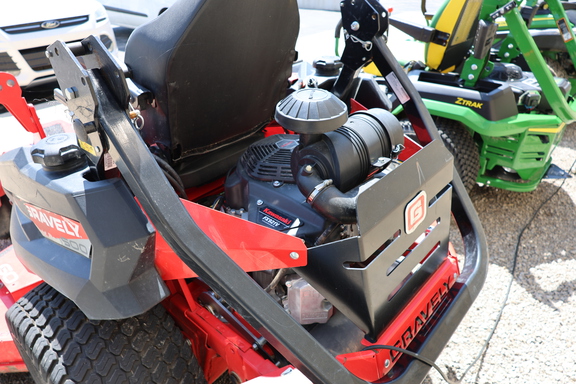 2023 Gravely Pro-Turn 560 Mower/Zero Turn