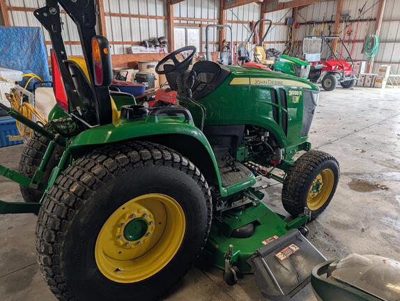 2023 John Deere 3033R Tractor Compact