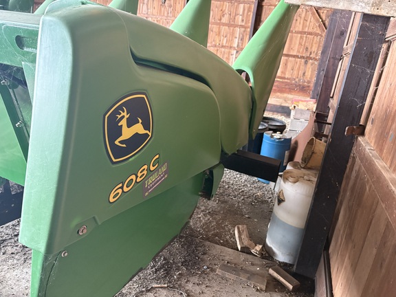 2013 John Deere 608C Header Corn Head