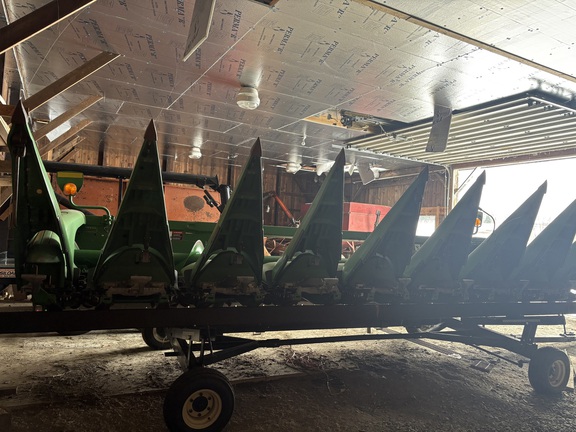 2013 John Deere 608C Header Corn Head