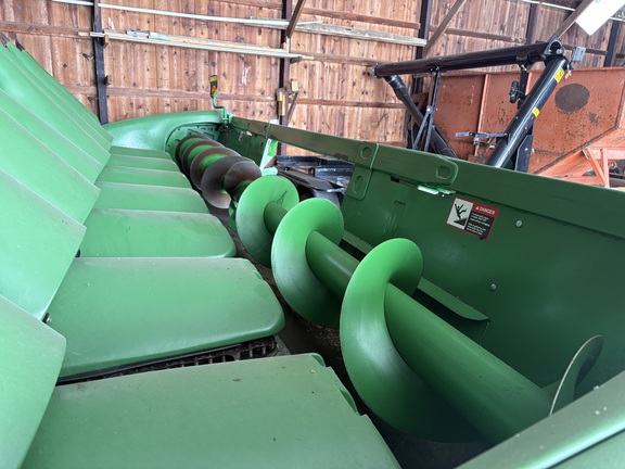 2013 John Deere 608C Header Corn Head