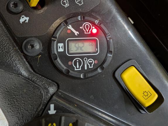 2023 John Deere Z930M Mower/Zero Turn