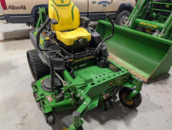 2023 John Deere Z930M Mower/Zero Turn