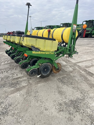 2002 John Deere 1750 Planter