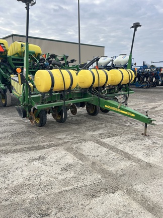 2002 John Deere 1750 Planter