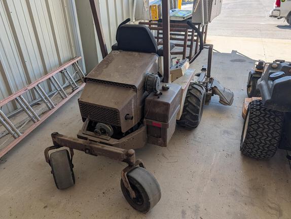 2006 Grasshopper 722D2 Mower/Front Deck