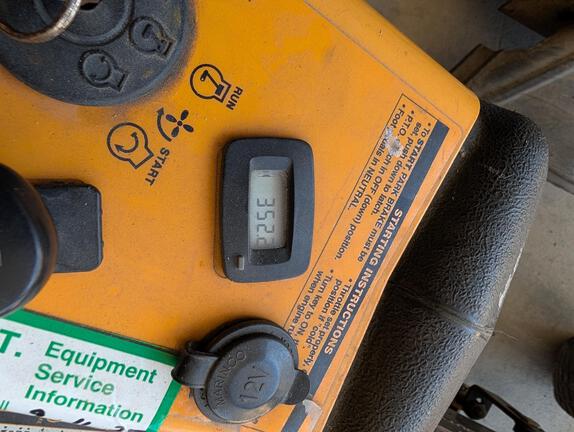 2012 Cub Cadet Tank SZ48 Mower/Zero Turn