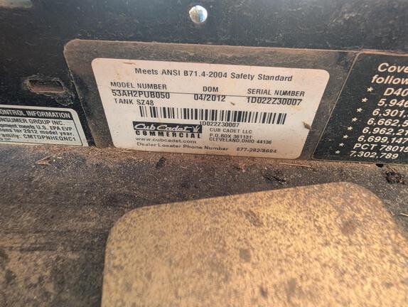 2012 Cub Cadet Tank SZ48 Mower/Zero Turn