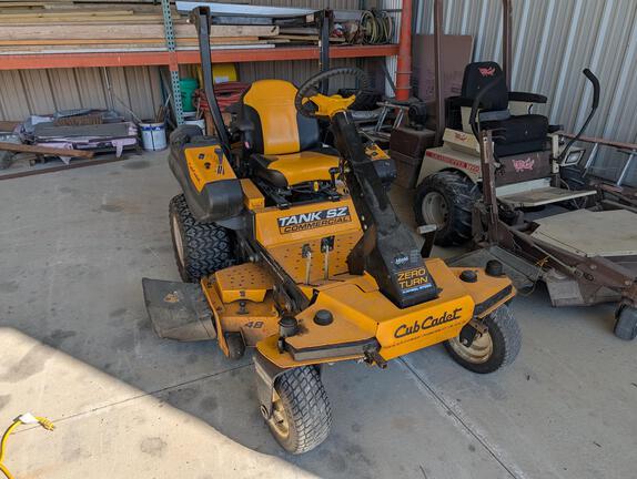 2012 Cub Cadet Tank SZ48 Mower/Zero Turn
