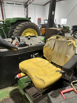 1992 John Deere 6200 Tractor