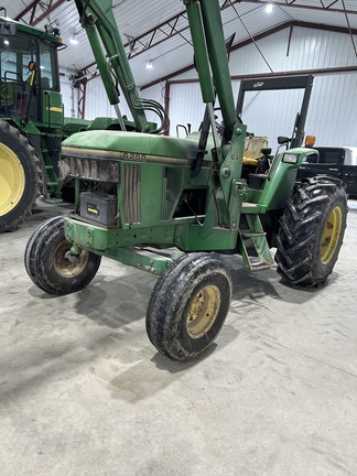 1992 John Deere 6200 Tractor