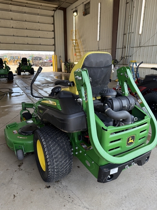 2022 John Deere Z950R Mower/Zero Turn