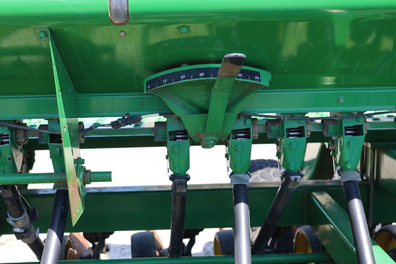 1996 John Deere 750 Drill