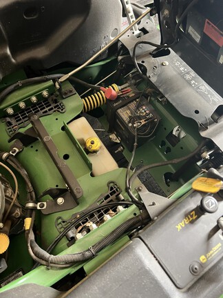 2022 John Deere Z930M Mower/Zero Turn