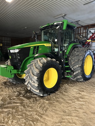 2023 John Deere 7R 290 Tractor