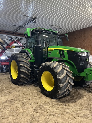 2023 John Deere 7R 290 Tractor