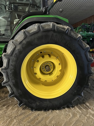 2023 John Deere 7R 290 Tractor
