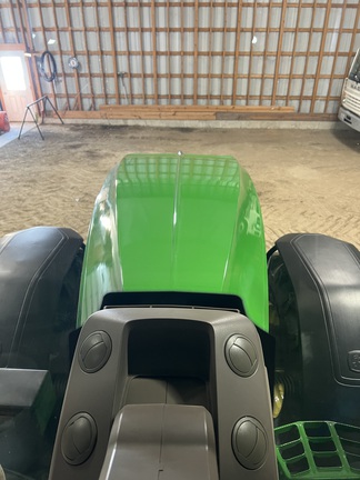 2023 John Deere 7R 290 Tractor