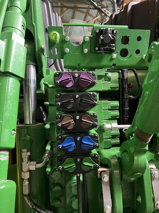 2023 John Deere 9R 490 Tractor 4WD