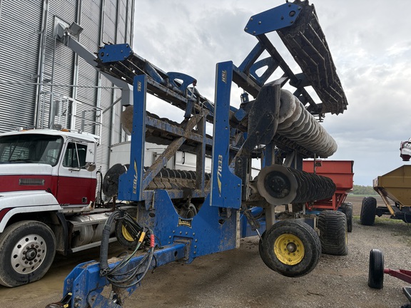 2016 Landoll 7833-40 Disk