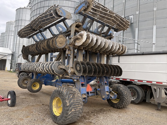 2016 Landoll 7833-40 Disk