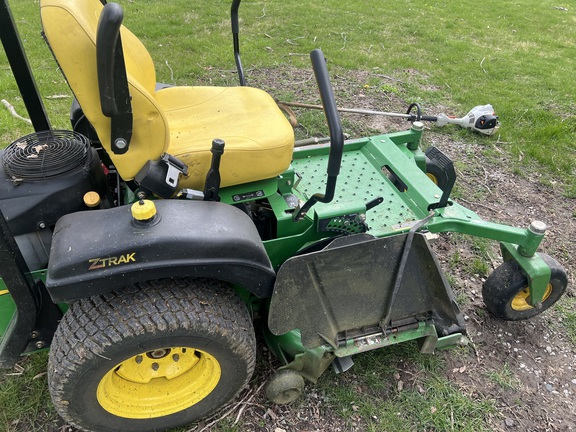 2007 John Deere 717A Mower/Zero Turn