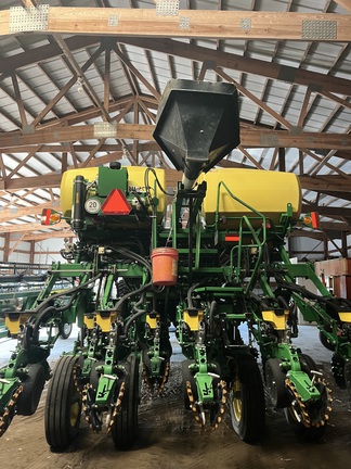 2024 John Deere 1795 Planter