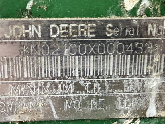 2002 John Deere 2100 Disk Ripper
