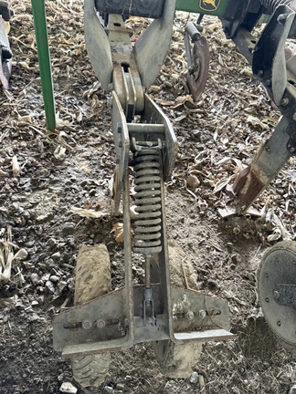 2002 John Deere 2100 Disk Ripper