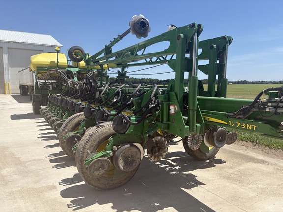 2018 John Deere 1775NT Planter