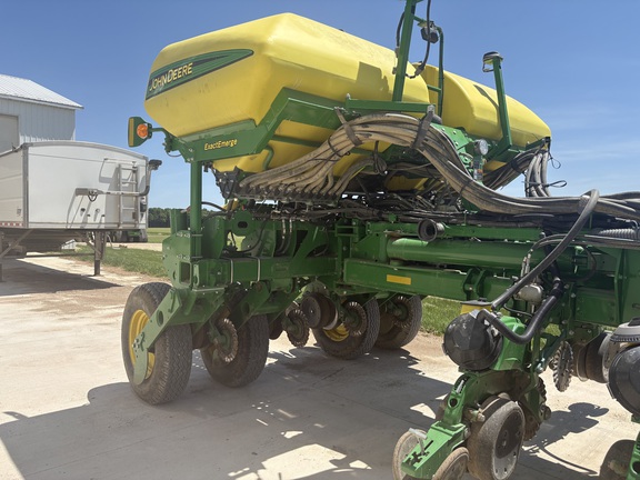 2018 John Deere 1775NT Planter