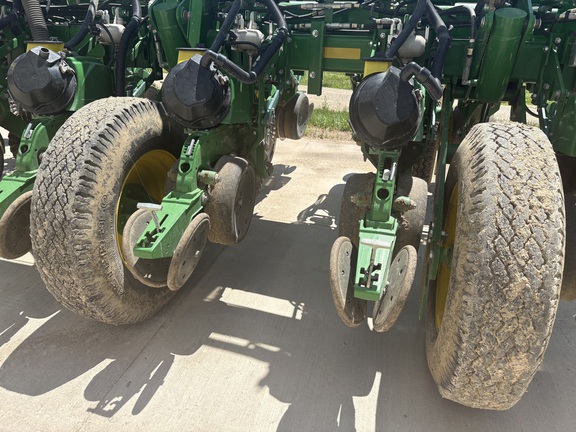 2018 John Deere 1775NT Planter