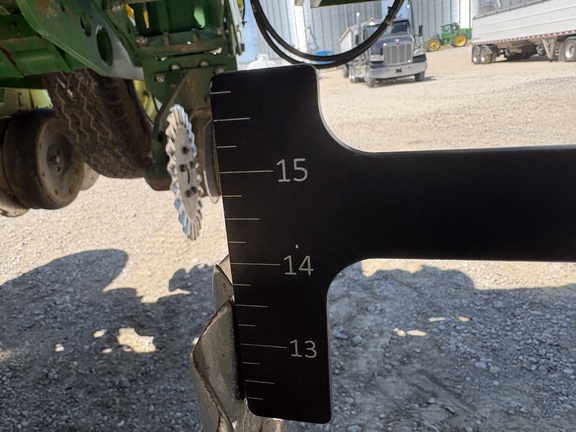 2018 John Deere 1775NT Planter