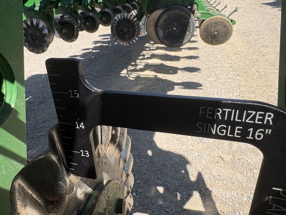 2018 John Deere 1775NT Planter