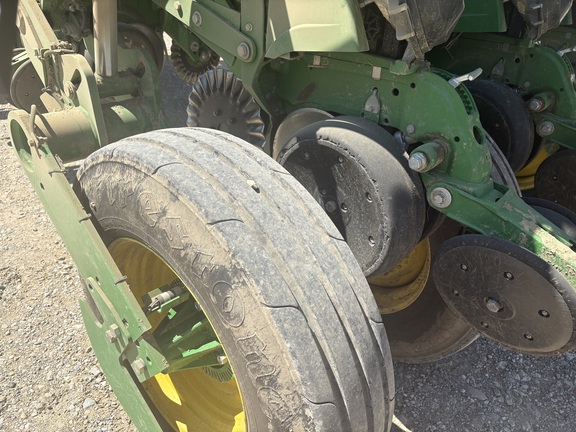 2022 John Deere 1795 Planter